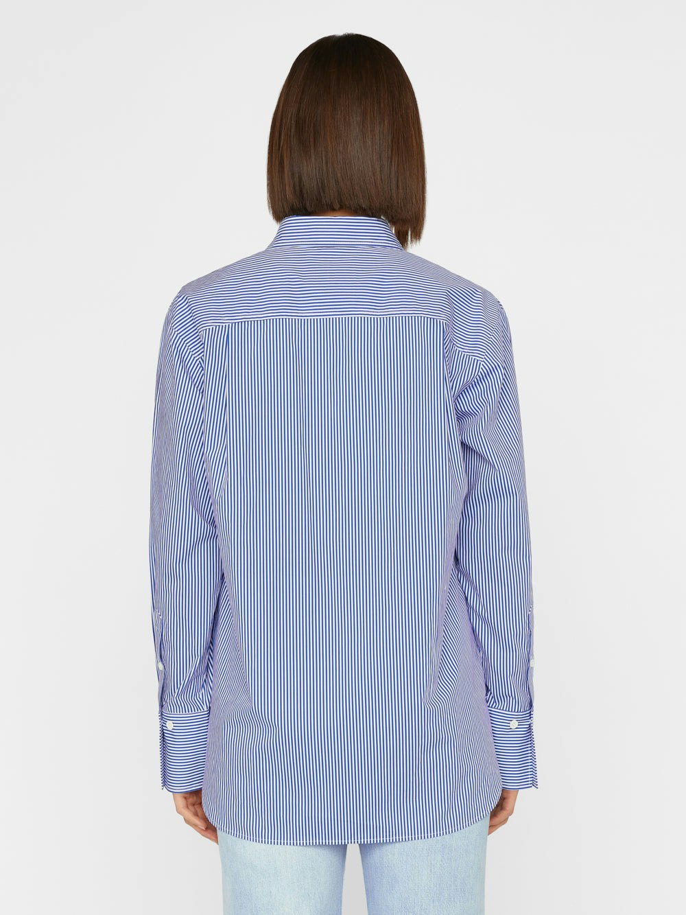 shirt back view alt:fit2